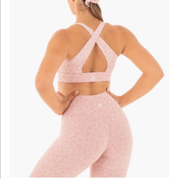 Wild Cross Over Sports Bra in Blush XS Ryderwear - Picture 3 of 5